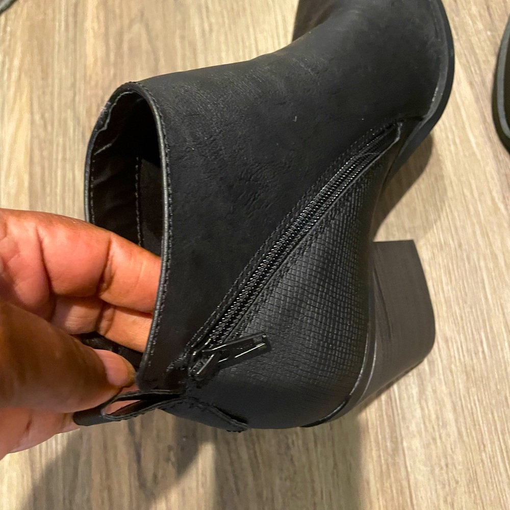 Universal Thread Black Pointed Toe Bootie - image 4